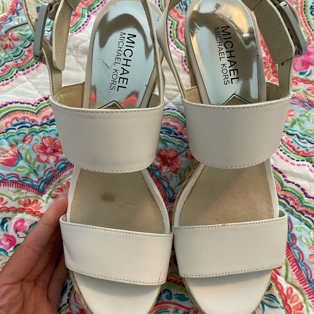 MICHAEL KORS - white esperadille wedges